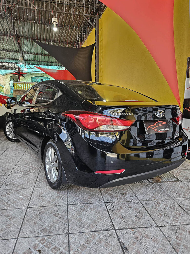 3-HYUNDAI-ELANTRA-2.0-GLS-16V-FLEX-4P-AUTOMÁTICO-PRETO-2015-RR-AUTOMOVEIS-LOJA-DE-CARROS-FREGUESIA-DO-O-AVENIDA-PETRONIO-PORTELA