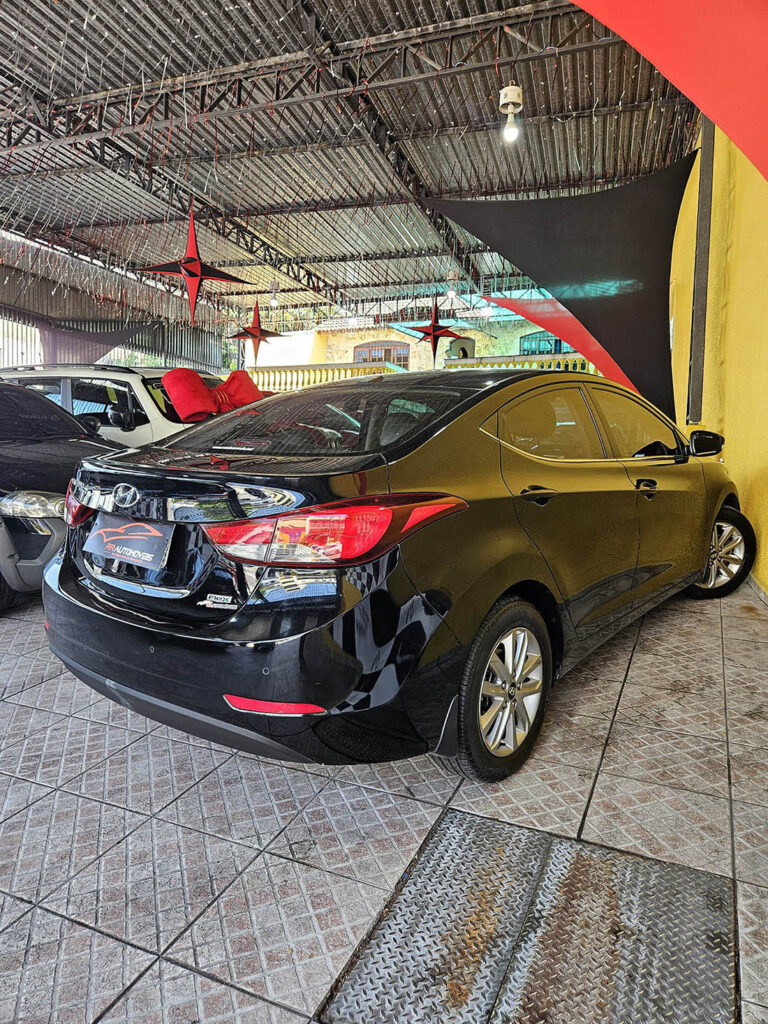 4-HYUNDAI-ELANTRA-2.0-GLS-16V-FLEX-4P-AUTOMÁTICO-PRETO-2015-RR-AUTOMOVEIS-LOJA-DE-CARROS-FREGUESIA-DO-O-AVENIDA-PETRONIO-PORTELA