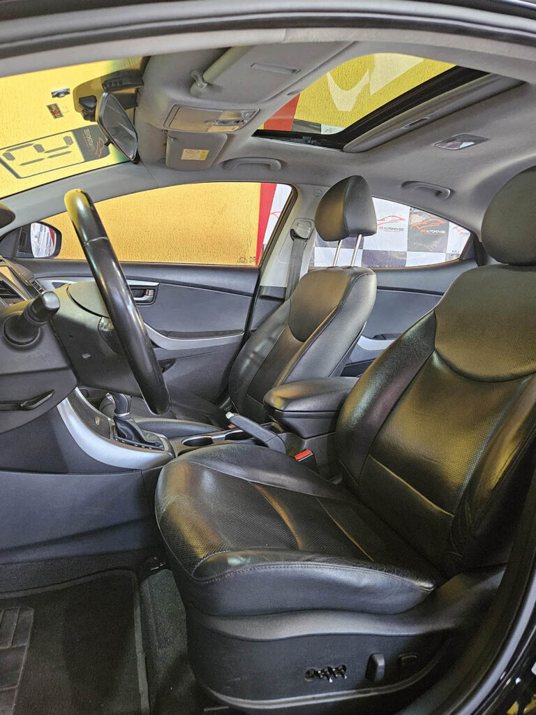 8-HYUNDAI-ELANTRA-2.0-GLS-16V-FLEX-4P-AUTOMÁTICO-PRETO-2015-RR-AUTOMOVEIS-LOJA-DE-CARROS-FREGUESIA-DO-O-AVENIDA-PETRONIO-PORTELA