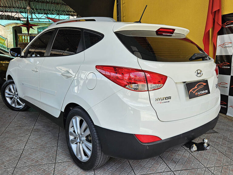 4-HYUNDAI-IX35-2.0-MPI-4X2-16V-FLEX-4P-MANUAL-BRANCO-2012-RR-AUTOMOVEIS-LOJA-DE-CARROS-FREGUESIA-DO-O-AVENIDA-PETRONIO-PORTELA