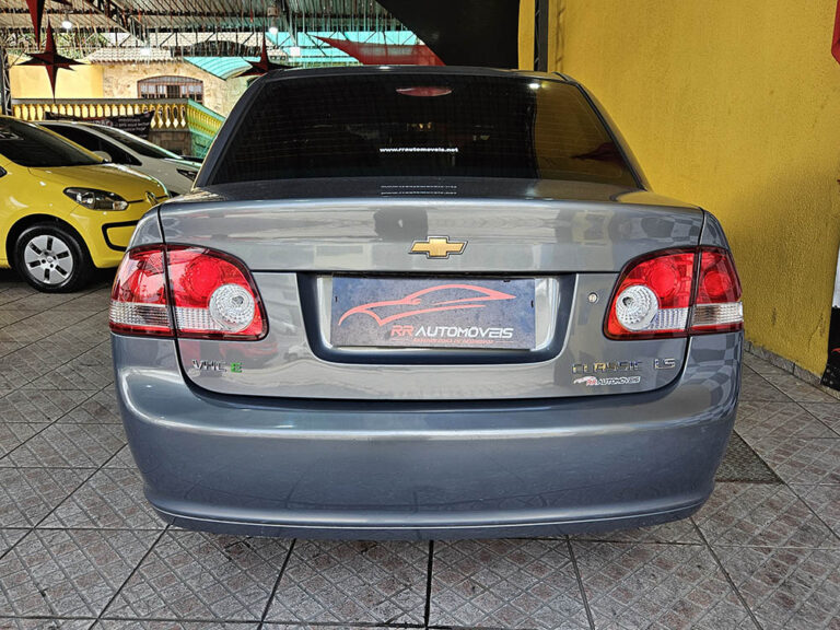 5-CHEVROLET-CORSA-CLASSIC-LIFE-LS-1.0-VHC-FLEX-MEC-CINZA-2013-RR-AUTOMOVEIS-LOJA-DE-CARROS-FREGUESIA-DO-O-AVENIDA-PETRONIO-PORTELA