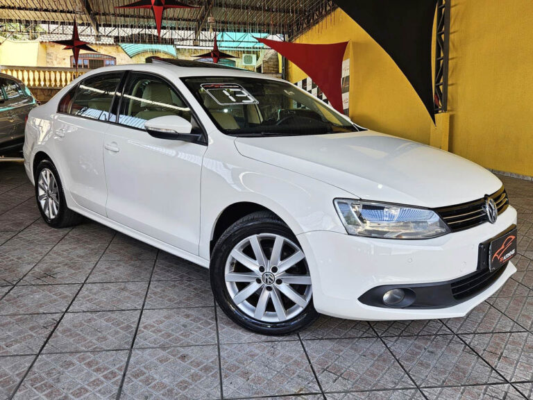 1-VOLKSWAGEN-JETTA-2.0-COMFORTLINE-FLEX-4P-MANUAL-BRANCO-2013-RR-AUTOMOVEIS-LOJA-DE-CARROS-FREGUESIA-DO-O-AVENIDA-PETRONIO-PORTELA