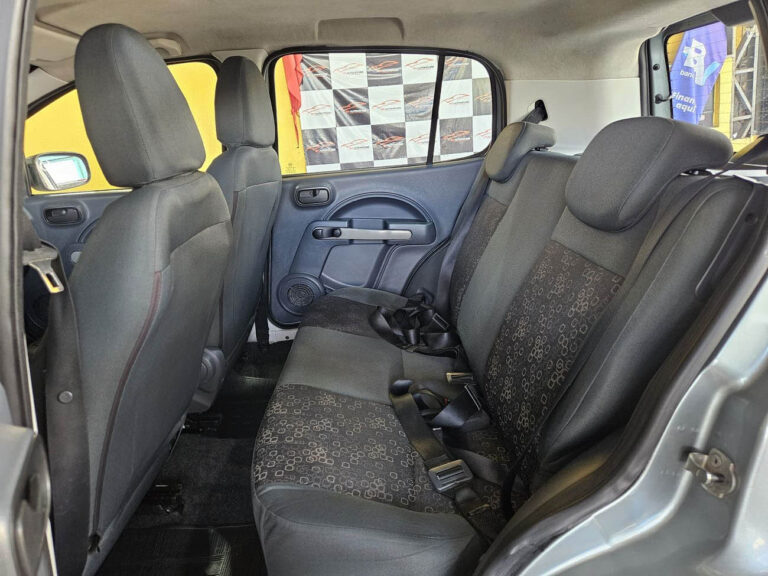 10-FIAT-UNO-1.0-VIVACE-8V-FLEX-4P-MANUAL-PRATA-2012-RR-AUTOMOVEIS-LOJA-DE-CARROS-FREGUESIA-DO-O-AVENIDA-PETRONIO-PORTELA
