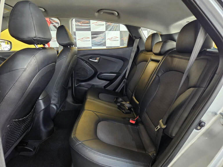 10-HYUNDAI-IX35-2.0-MPI-4X2-16V-FLEX-4P-AUTOMÁTICO-PRATA-2013-RR-AUTOMOVEIS-LOJA-DE-CARROS-FREGUESIA-DO-O-AVENIDA-PETRONIO-PORTELA