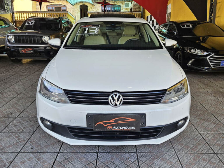 2-VOLKSWAGEN-JETTA-2.0-COMFORTLINE-FLEX-4P-MANUAL-BRANCO-2013-RR-AUTOMOVEIS-LOJA-DE-CARROS-FREGUESIA-DO-O-AVENIDA-PETRONIO-PORTELA