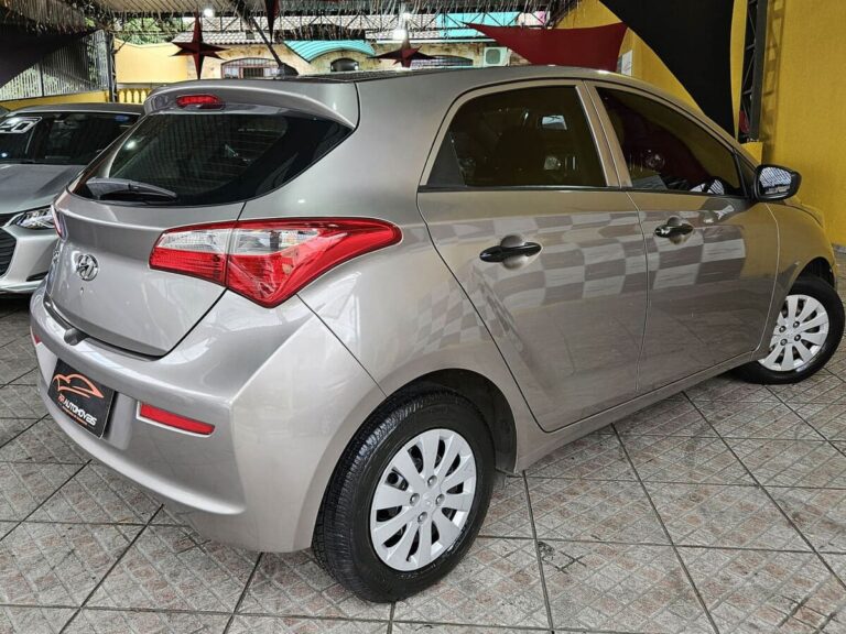 4-HYUNDAI-HB20-COMFORT-1.0-FLEX-12V-MANUAL-2017-RR-AUTOMOVEIS-LOJA-DE-CARROS-FREGUESIA-DO-O-AVENIDA-PETRONIO-PORTELA