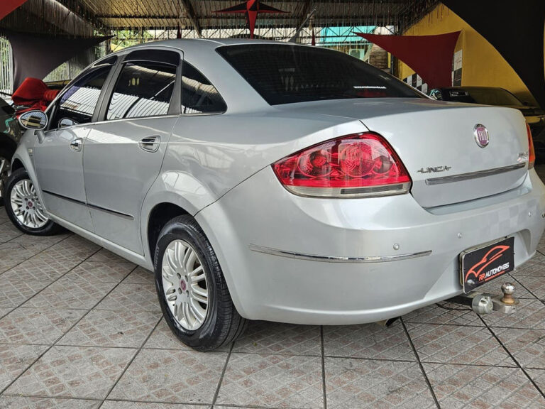 6-FIAT-LINEA-1.8-ESSENCE-16V-FLEX-4P-MANUAL-PRATA-2013-RR-AUTOMOVEIS-LOJA-DE-CARROS-FREGUESIA-DO-O-AVENIDA-PETRONIO-PORTELA