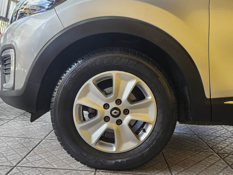 7-RENAULT-CAPTUR-1.6-16V-SCE-FLEX-BOSE-X-TRONIC-PRATA-2020-RR-AUTOMOVEIS-LOJA-DE-CARROS-FREGUESIA-DO-O-AVENIDA-PETRONIO-PORTELA