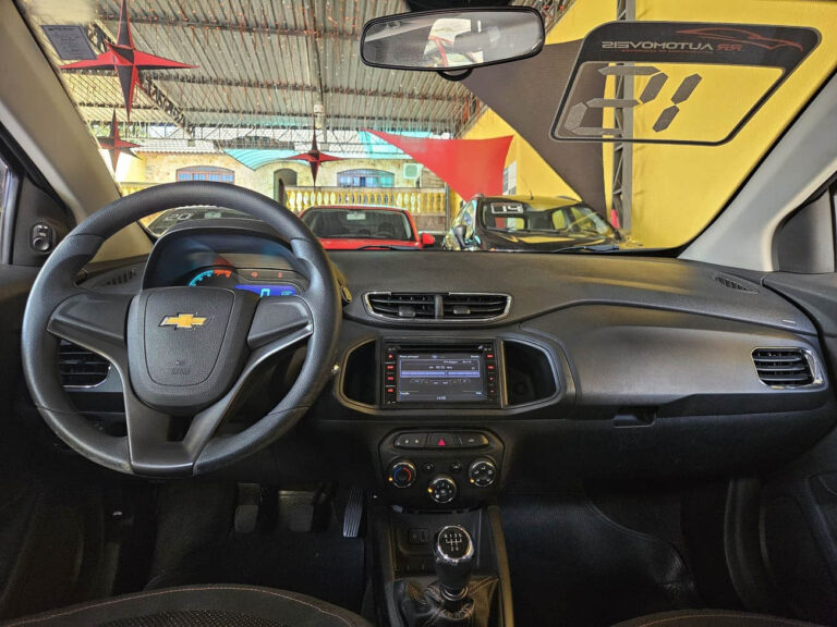 8-CHEVROLET-ONIX-1.4-MPFI-LTZ-8V-FLEX-4P-MANUAL-VERMELHO-2015-RR-AUTOMOVEIS-LOJA-DE-CARROS-FREGUESIA-DO-O-AVENIDA-PETRONIO-PORTELA