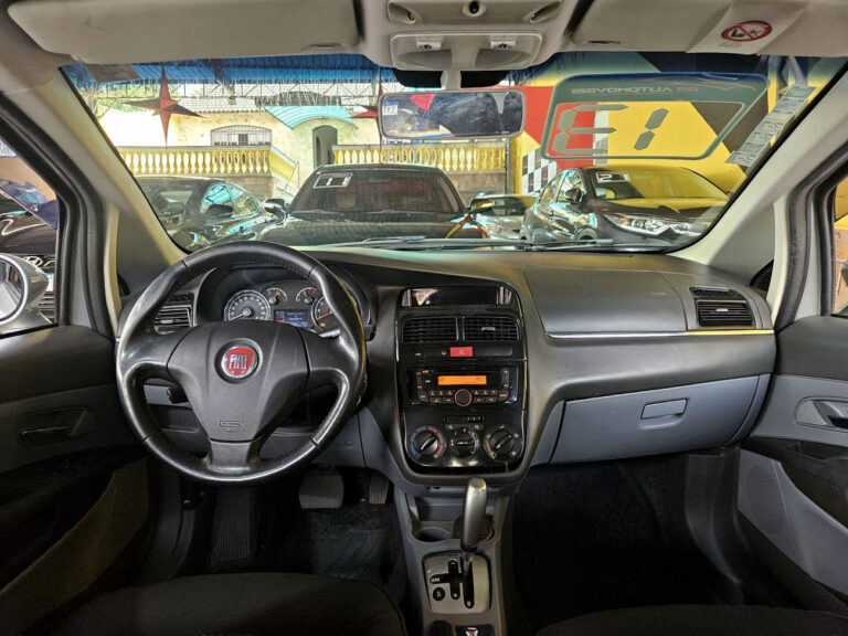8-FIAT-LINEA-1.8-ESSENCE-16V-FLEX-4P-MANUAL-PRATA-2013-RR-AUTOMOVEIS-LOJA-DE-CARROS-FREGUESIA-DO-O-AVENIDA-PETRONIO-PORTELA