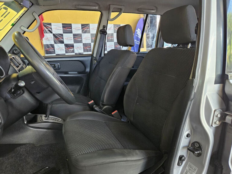 8-MITSUBISHI-PAJERO-TR4-2.0-4X4-16V-FLEX-4P-MANUAL-PRATA-2010-RR-AUTOMOVEIS-LOJA-DE-CARROS-FREGUESIA-DO-O-AVENIDA-PETRONIO-PORTELA