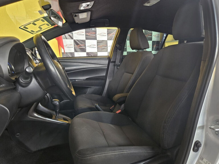 9-TOYOTA-YARIS-XL-1.5-FLEX-16V-AUTOMATICO-2023-PRATA-RR-AUTOMOVEIS-LOJA-DE-CARROS-FREGUESIA-DO-O-AVENIDA-PETRONIO-PORTELA