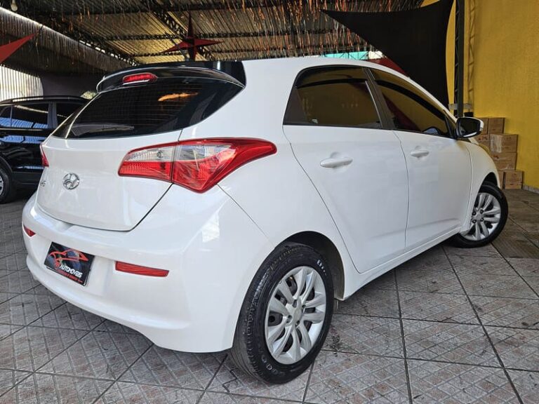 4-HYUNDAI-HB20-1.0-COMFORT-PLUS-FLEX-12V-MANUAL-2018-RR-AUTOMOVEIS-LOJA-DE-CARROS-FREGUESIA-DO-O-AVENIDA-PETRONIO-PORTELA