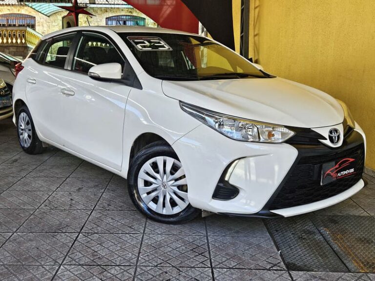 1-TOYOTA-YARIS-1.5-16V-FLEX-XL-MULTIDRIVE-BRANCO-2023-RR-AUTOMOVEIS-LOJA-DE-CARROS-FREGUESIA-DO-O-AVENIDA-PETRONIO-PORTELA