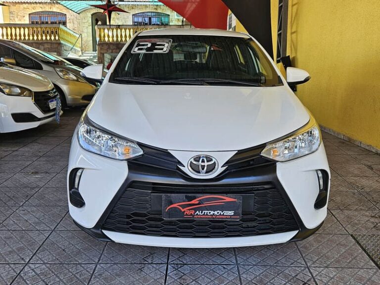 2-TOYOTA-YARIS-1.5-16V-FLEX-XL-MULTIDRIVE-BRANCO-2023-RR-AUTOMOVEIS-LOJA-DE-CARROS-FREGUESIA-DO-O-AVENIDA-PETRONIO-PORTELA