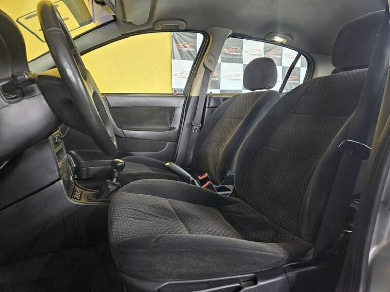 9-CHEVROLET-ASTRA-SEDAN-2.0.ADVATANGE-8V-FLEX-MANUAL-2011-PRATA-RR-AUTOMOVEIS-LOJA-DE-CARROS-FREGUESIA-DO-O-AVENIDA-PETRONIO-PORTELA