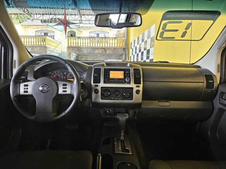 8-NISSAN-FRONTIER-2.5-LE-ATTACK-CD-4X4-TB-DIESEL-AUTOMATICO-2013-PRETO-RR-AUTOMOVEIS-LOJA-DE-CARROS-FREGUESIA-DO-O-AVENIDA-PETRONIO-PORTELA
