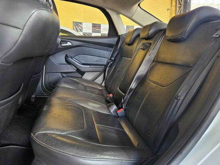 10-FORD-FOCUS-SEDAN-2.0-TITANIUM-16V-FLEX-AUTOMATICO-BRANCO-2016-RR-AUTOMOVEIS-LOJA-DE-CARROS-FREGUESIA-DO-O-AVENIDA-PETRONIO-PORTELA