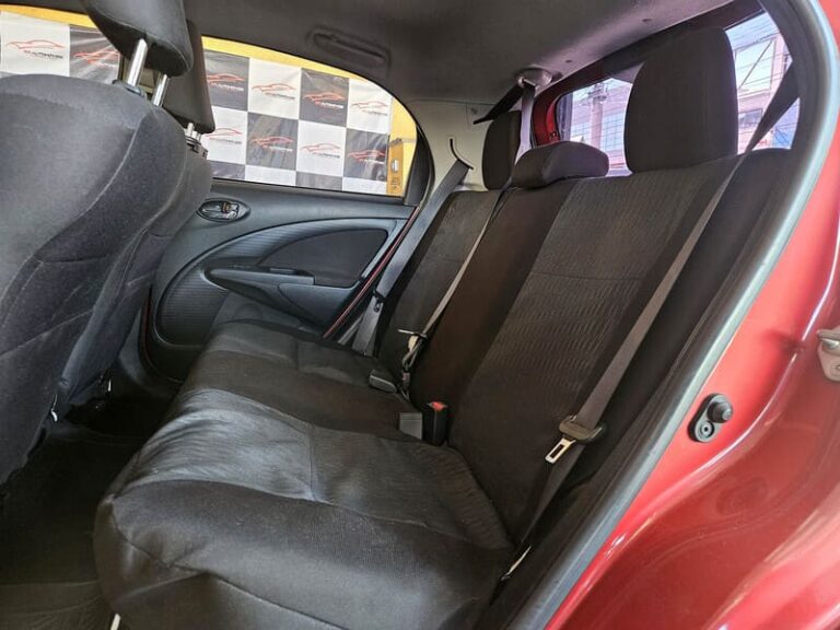 10-TOYOTA-ETIOS-1.5-READY-FLEX-16V-AUTOMÁTICO-VERMELHO-2017-RR-AUTOMOVEIS-LOJA-DE-CARROS-FREGUESIA-DO-O-AVENIDA-PETRONIO-PORTELA