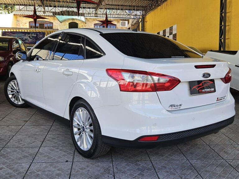 6-FORD-FOCUS-SEDAN-2.0-TITANIUM-16V-FLEX-AUTOMATICO-BRANCO-2016-RR-AUTOMOVEIS-LOJA-DE-CARROS-FREGUESIA-DO-O-AVENIDA-PETRONIO-PORTELA