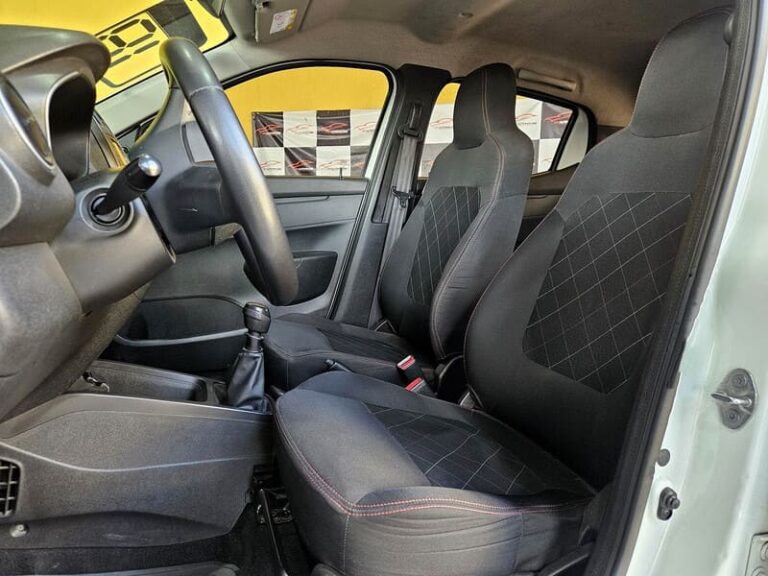 9-RENAULT-KWID-1.0-ZEN-FLEX-12V-MANUAL-BRANCO-2018-RR-AUTOMOVEIS-LOJA-DE-CARROS-FREGUESIA-DO-O-AVENIDA-PETRONIO-PORTELA