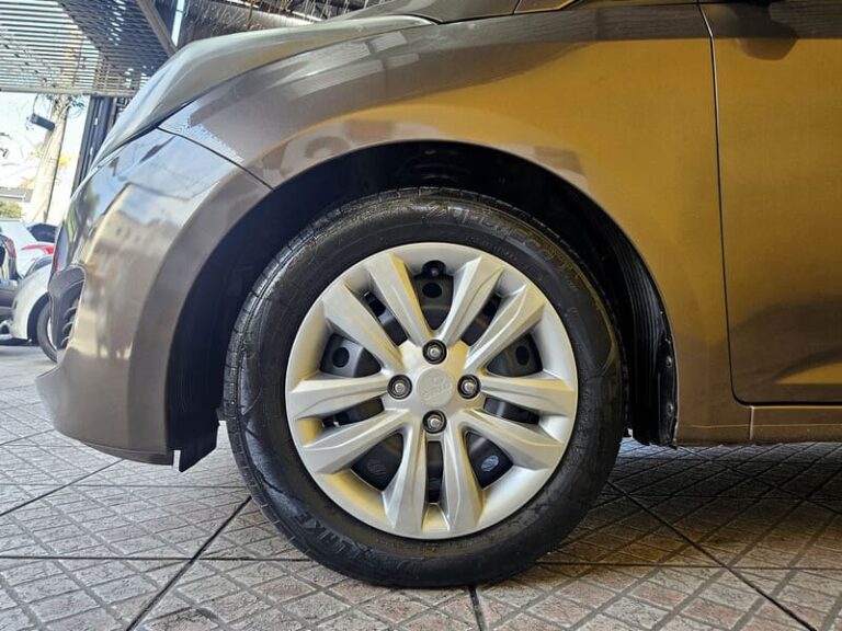 7-HYUNDAI-HB20-1.6-COMFORT-16V-FLEX-AUTOMÁTICO-MARROM-2017-RR-AUTOMOVEIS-LOJA-DE-CARROS-FREGUESIA-DO-O-AVENIDA-PETRONIO-PORTELA