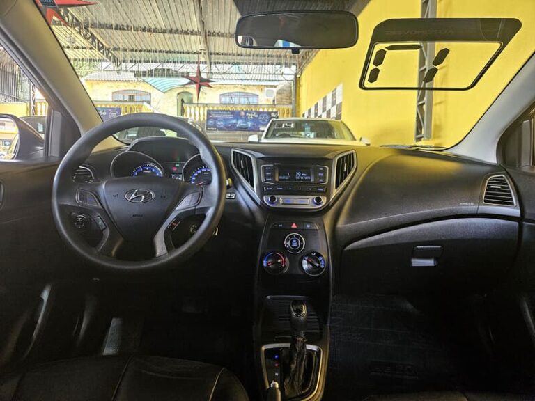 98-HYUNDAI-HB20-1.6-COMFORT-16V-FLEX-AUTOMÁTICO-MARROM-2017-RR-AUTOMOVEIS-LOJA-DE-CARROS-FREGUESIA-DO-O-AVENIDA-PETRONIO-PORTELA