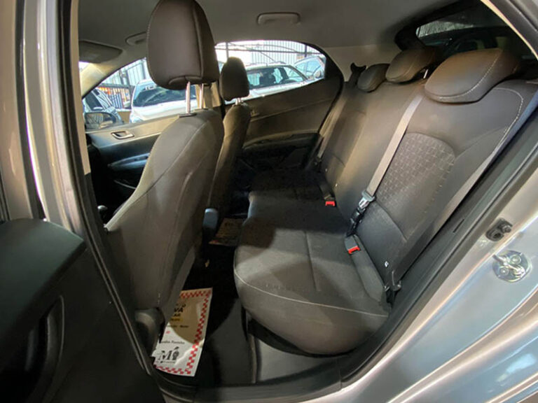 10-HYUNDAI-HB20-1.0-COMFORT-PLUS-FLEX-12V-MANUAL-CINZA-2025-RR-AUTOMOVEIS-LOJA-DE-CARROS-FREGUESIA-DO-O-AVENIDA-PETRONIO-PORTELA