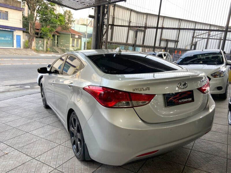 4-HYUNDAI-ELANTRA-1.8-GLS-16V-AUTOMATICO-PRATA-2013-RR-AUTOMOVEIS-LOJA-DE-CARROS-FREGUESIA-DO-O-AVENIDA-PETRONIO-PORTELA