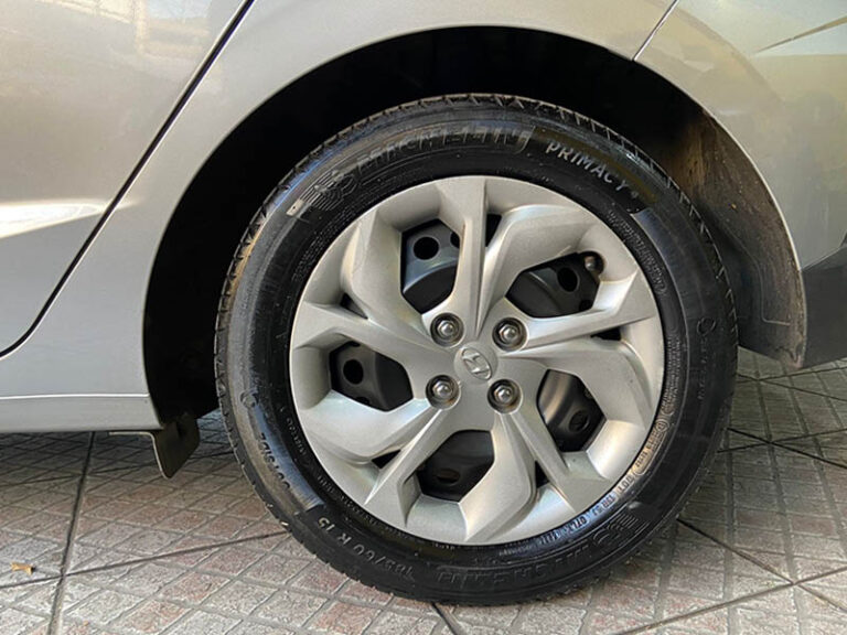 7-HYUNDAI-HB20-1.0-COMFORT-PLUS-FLEX-12V-MANUAL-CINZA-2025-RR-AUTOMOVEIS-LOJA-DE-CARROS-FREGUESIA-DO-O-AVENIDA-PETRONIO-PORTELA