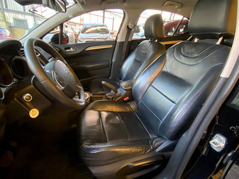 9-CITROEN-C4-LOUNGE-2.0-TENDANCE-FLEX-AUTOMÁTICO-PRETO-2015-RR-AUTOMOVEIS-LOJA-DE-CARROS-OSASCO-AVENIDA-VISCONTE-DE-NOVA-GRANADA