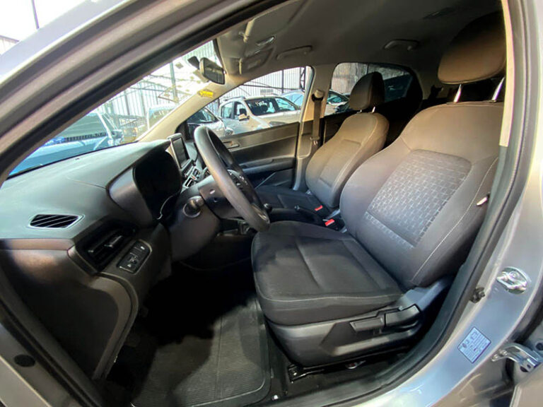 9-HYUNDAI-HB20-1.0-COMFORT-PLUS-FLEX-12V-MANUAL-CINZA-2025-RR-AUTOMOVEIS-LOJA-DE-CARROS-FREGUESIA-DO-O-AVENIDA-PETRONIO-PORTELA
