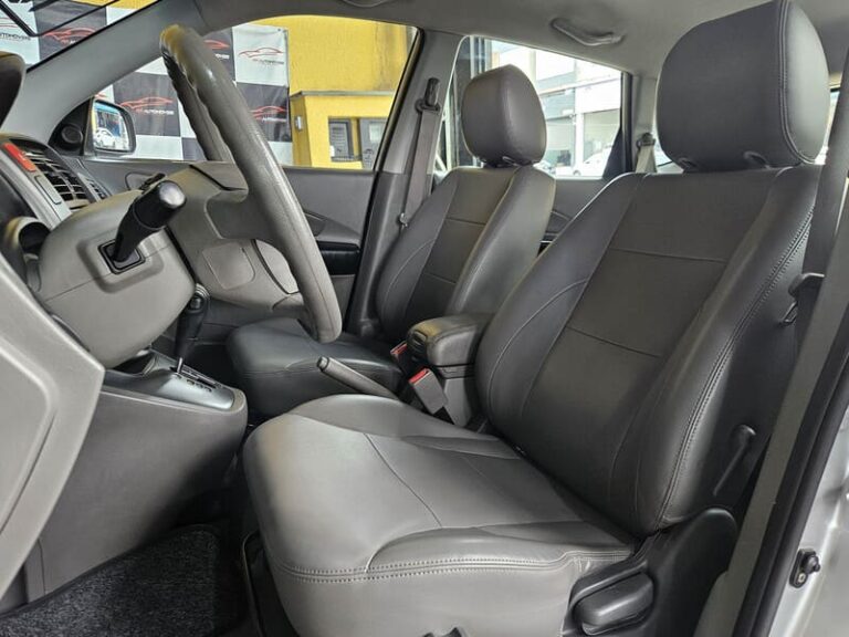 9-HYUNDAI-TUCSON-2.0-GLS-16V-AUTOMÁTICO-PRATA-2018-RR-AUTOMOVEIS-LOJA-DE-CARROS-FREGUESIA-DO-O-AVENIDA-PETRONIO-PORTELA